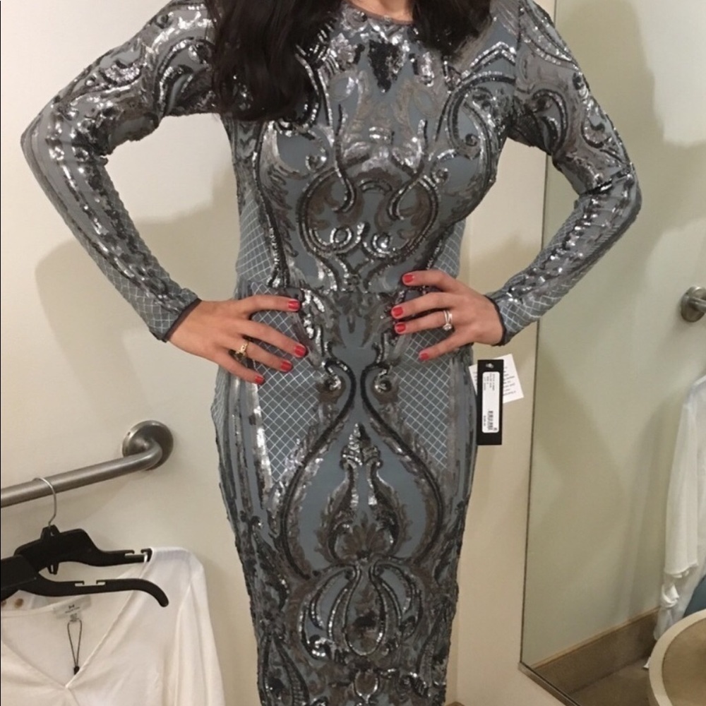 Betsy & Adam | NWT Sequin Bodycon Cocktail Dress